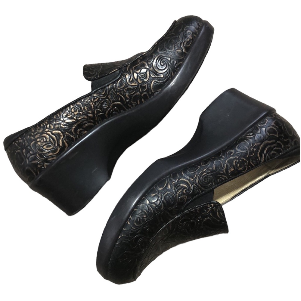 ALEGRIA | Women Emma Bronze Bouquet Floral Embossed Nubuck Leather Clogs size 38 - Picture 10 of 12